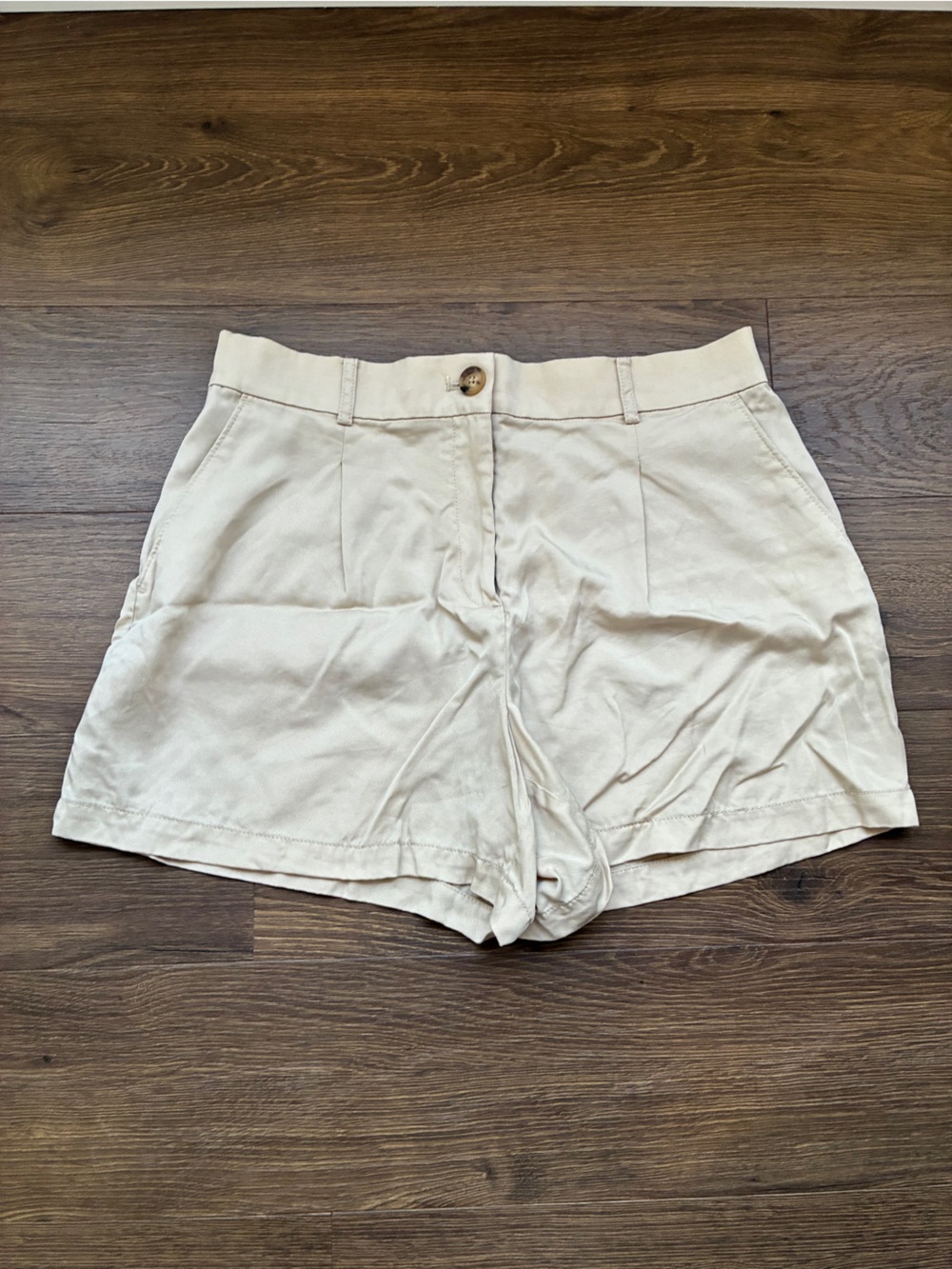 LOFT Cream/light tan High-Waist Casual Shorts
